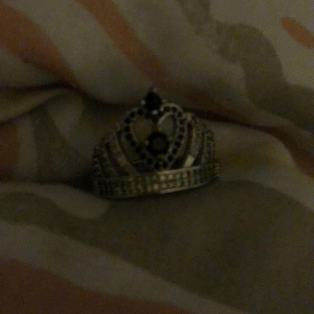 Crown ring - Picture 2 of 2